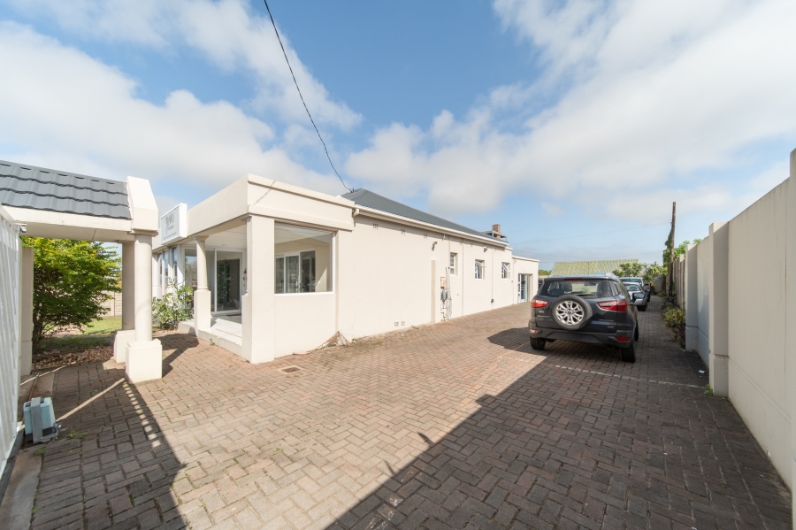 Commercial Property for Sale in Nahoon Eastern Cape
